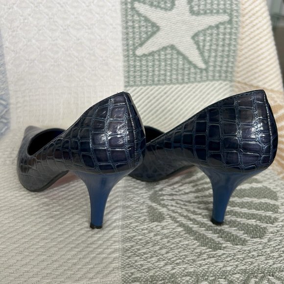 SPICY Blue/Silver Pointy Toe dress heels. - Picture 2 of 4